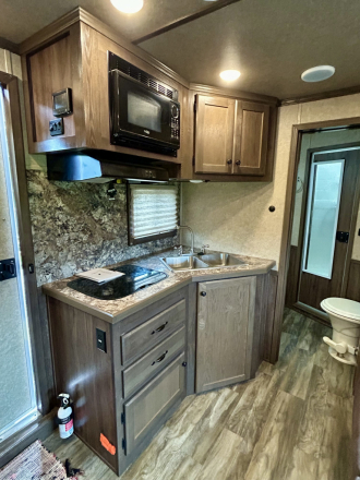 Tack ID: 570561 2021 Lakota Charger 8311 3 Horse Trailer - PhotoID: 155689 - Expires 24-Aug-2026 Days Left: 79