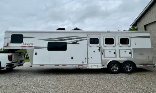 Tack ID: 570561 2021 Lakota Charger 8311 3 Horse Trailer - PhotoID: 155690 - Expires 24-Aug-2026 Days Left: 79