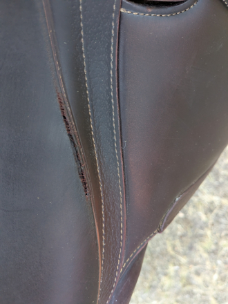 Tack ID: 570583 2021 Devoucoux Makila Harmonie S Dressage saddle - PhotoID: 155719 - Expires 04-Sep-2026 Days Left: 44