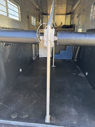 Tack ID: 570612 1999 Featherlite 2H GN Warmblood Size Horse Trailer - PhotoID: 155762 - Expires 19-Sep-2026 Days Left: 90