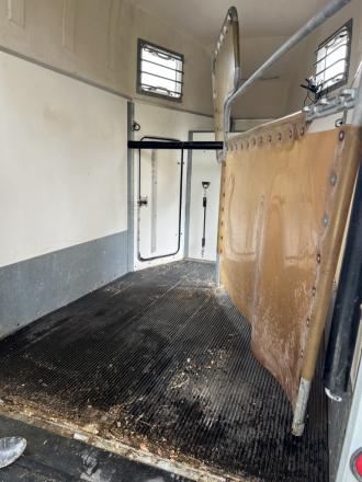 Tack ID: 570629 1993 Brenderup Royal TC Horse Trailer - PhotoID: 155781 - Expires 26-Dec-2026 Days Left: 177