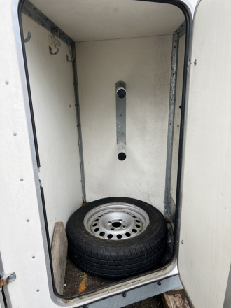 Tack ID: 570629 1993 Brenderup Royal TC Horse Trailer - PhotoID: 155782 - Expires 26-Dec-2026 Days Left: 177