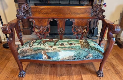 Tack ID: 570631 Antique Bench - PhotoID: 155783 - Expires 28-Sep-2026 Days Left: 88