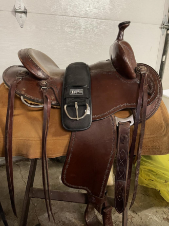 Tack ID: 570716 Clinton Anderson Martin Saddlery Australian Stock Saddle 15 - PhotoID: 155879 - Expires 05-Nov-2026 Days Left: 87