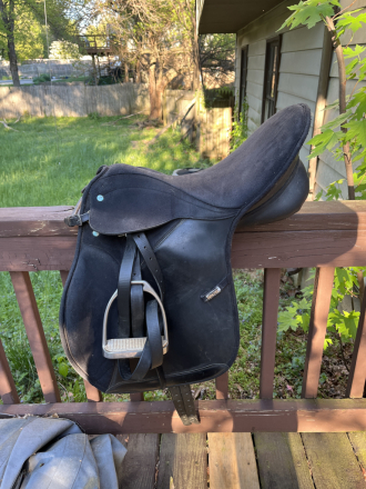 Tack ID: 570726 Wintec all purpose saddle - PhotoID: 155889 - Expires 11-Nov-2026 Days Left: 87