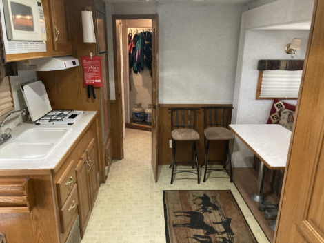 Tack ID: 570746 Sundowner 3horse trailer - PhotoID: 155938 - Expires 02-Mar-2027 Days Left: 138