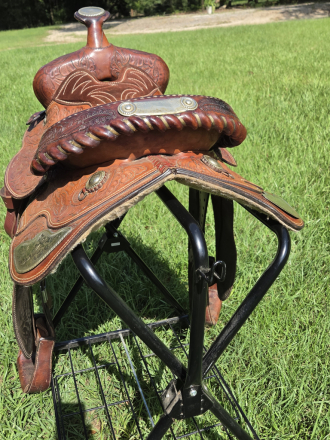 Tack ID: 570766 1977 Bona Allen Show Saddle - PhotoID: 155922 - Expires 29-Nov-2026 Days Left: 88