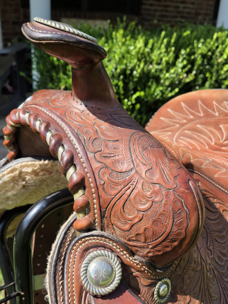 Tack ID: 570766 1977 Bona Allen Show Saddle - PhotoID: 155923 - Expires 29-Nov-2026 Days Left: 88