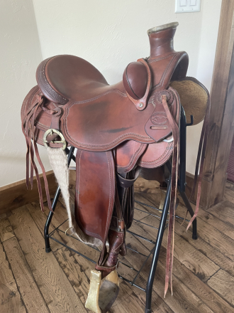 Tack ID: 570772 Wade Ranch saddle 15” - PhotoID: 155926 - Expires 30-Nov-2026 Days Left: 75