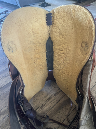 Tack ID: 570772 Wade Ranch saddle 15” - PhotoID: 155927 - Expires 30-Nov-2026 Days Left: 75