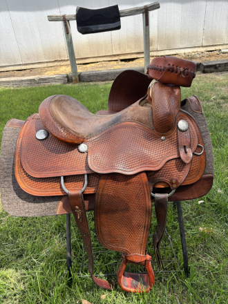 Tack ID: 570775 RIcotti saddle 16 “ - PhotoID: 155932 - Expires 02-Dec-2026 Days Left: 88
