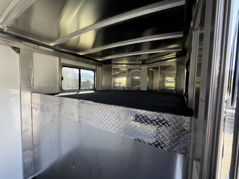 Tack ID: 570777 2020 Sundowner Super Sport 3-Horse Gooseneck — Cody, WY - PhotoID: 155941 - Expires 03-Dec-2026 Days Left: 75