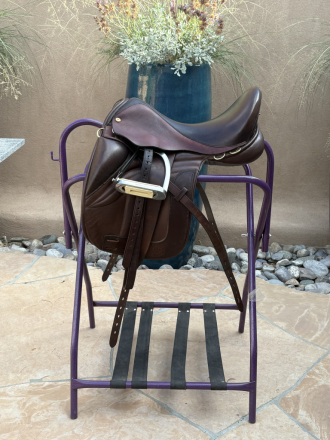 Tack ID: 570814 Hard-to-find Black Country Equinox Endurance Saddle: 17.5 - PhotoID: 156020 - Expires 22-Dec-2026 Days Left: 89