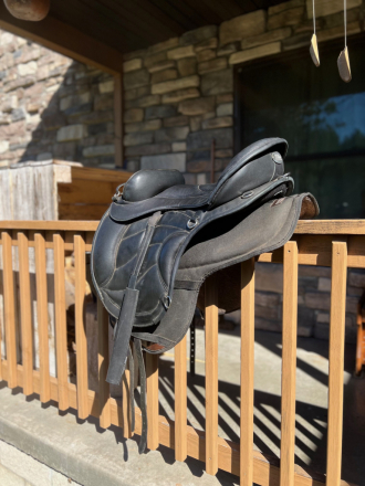 Tack ID: 570826 Sensation Ride Hybrid Model - Treeless - PhotoID: 156041 - Expires 24-Dec-2026 Days Left: 89
