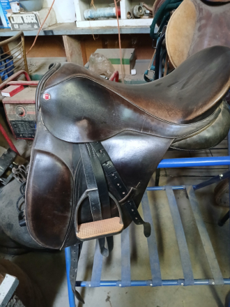 Tack ID: 570827 English Saddles for Sale - PhotoID: 156044 - Expires 24-Dec-2026 Days Left: 85