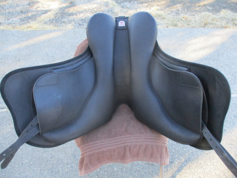 Tack ID: 570849 Wintec Pro Endurance Saddle 18 - PhotoID: 156095 - Expires 14-Jan-2027 Days Left: 84